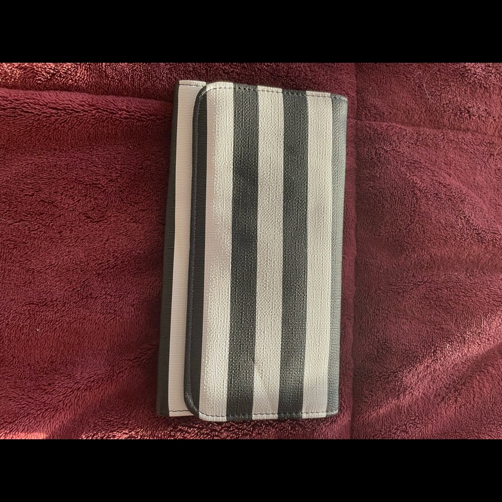 Kut From The Cloth Black & White Wallet